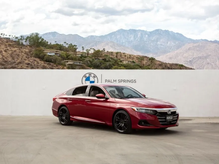 2021 Honda Accord Hybrid Touring photo 1