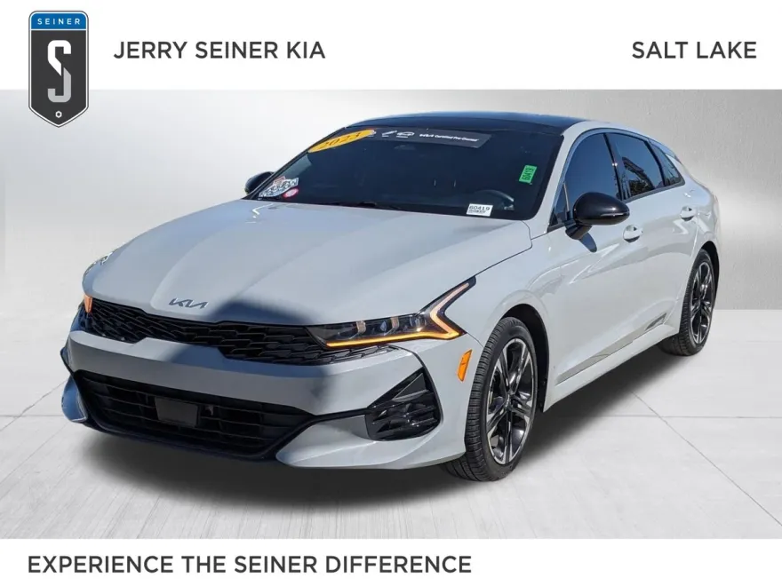 2023 Kia K5 GT-Line photo 1