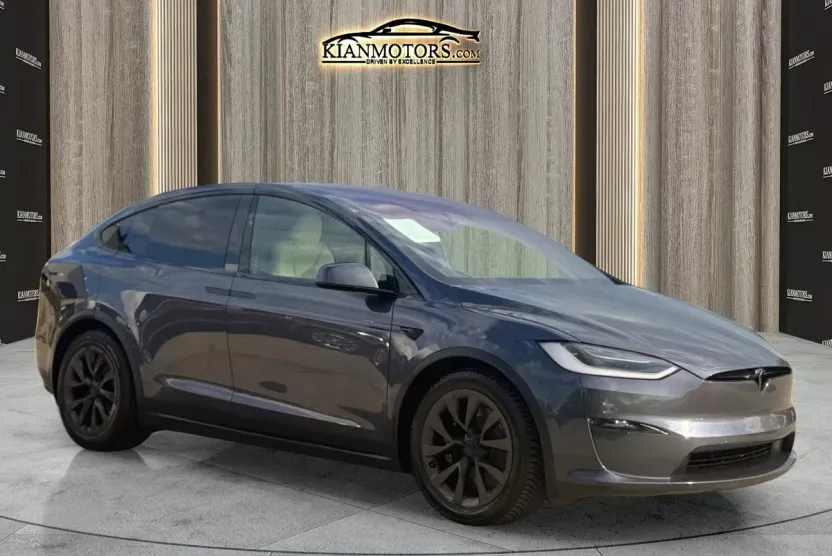 2023 Tesla Model X Standard Range photo 1