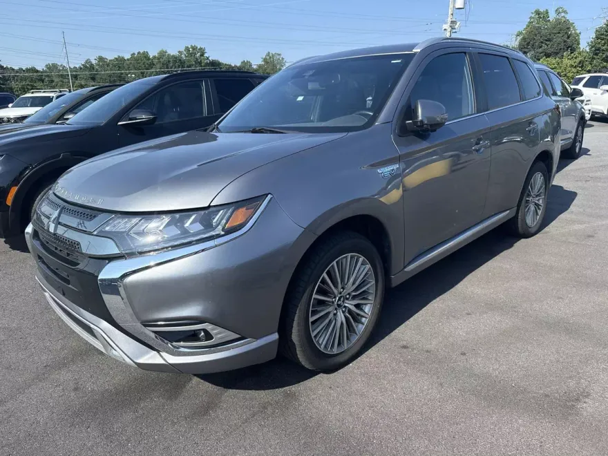 2020 Mitsubishi Outlander PHEV SEL photo 1