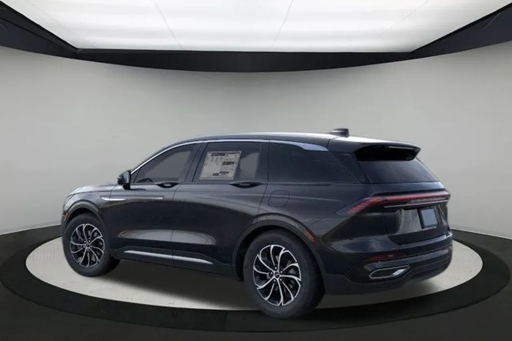 2025 Lincoln Nautilus Premiere photo 1