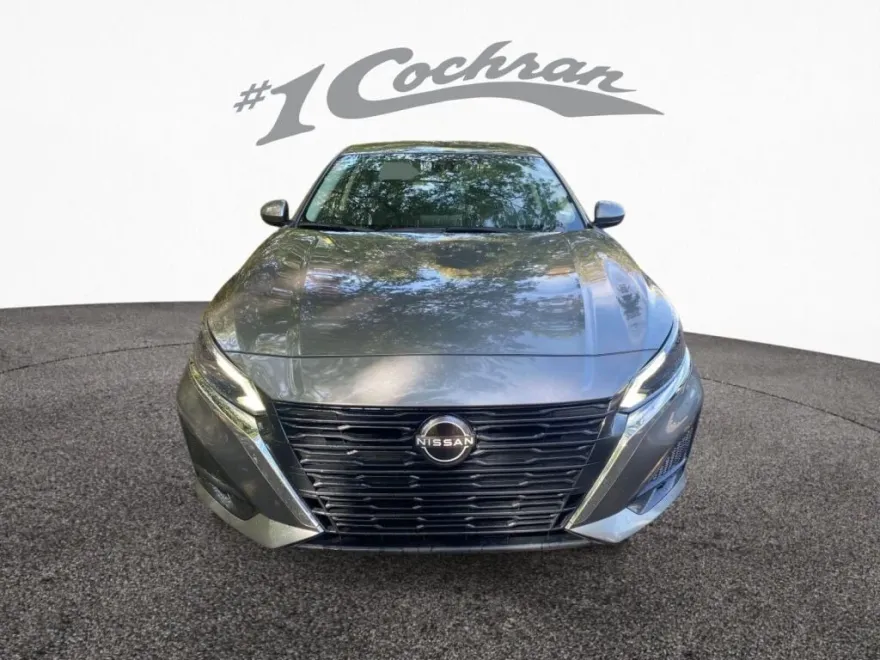 2023 Nissan Altima 2.5 SV photo 1