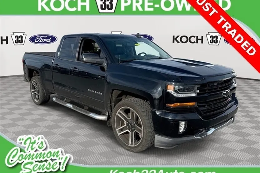2017 Chevrolet Silverado 1500 LT2 photo 1