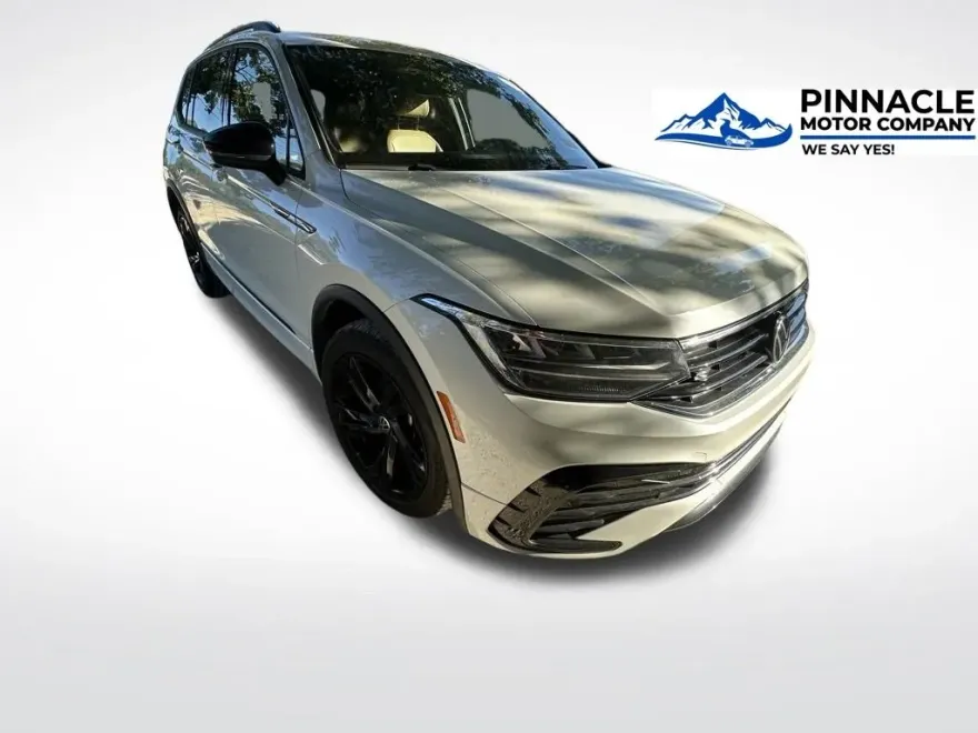 2023 Volkswagen Tiguan SE R-Line Black photo 1