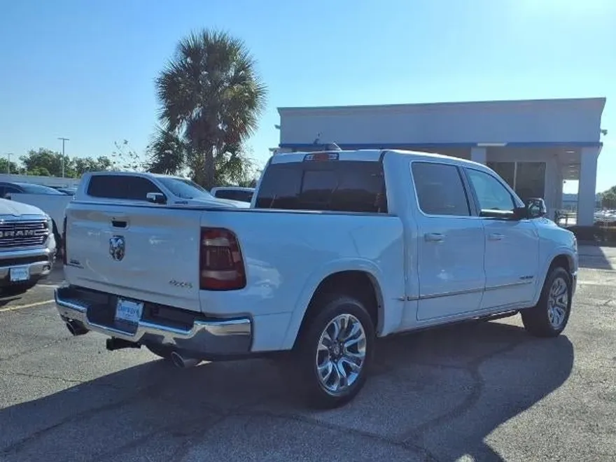 2023 Ram 1500 Limited photo 1
