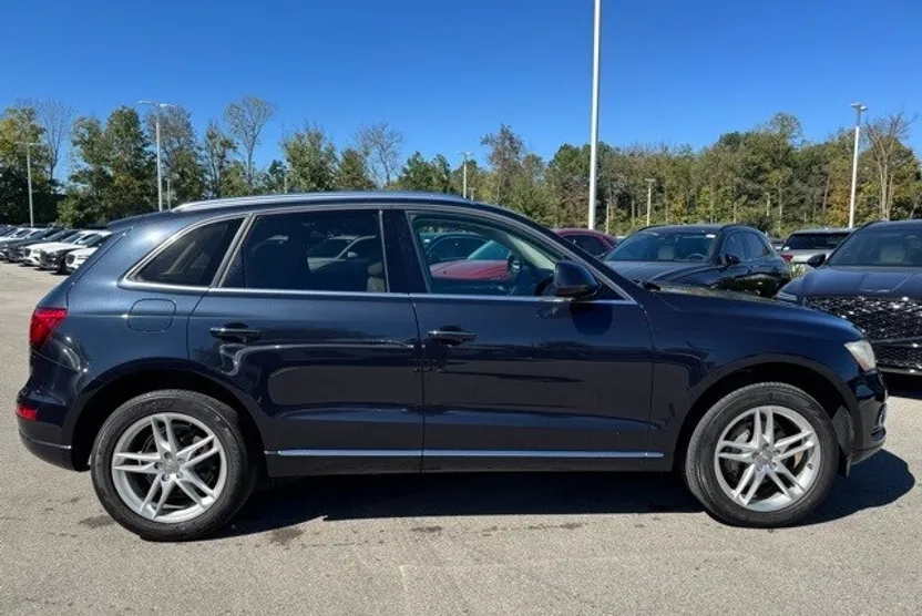 2017 Audi Q5 2.0T Premium Plus photo 1