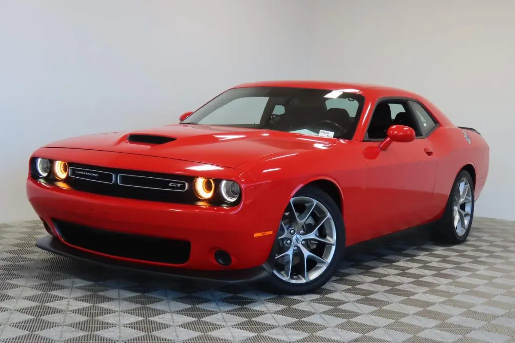 2023 Dodge Challenger GT photo 1