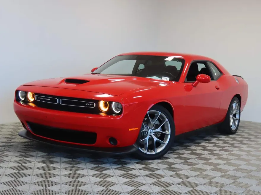 2023 Dodge Challenger GT photo 1