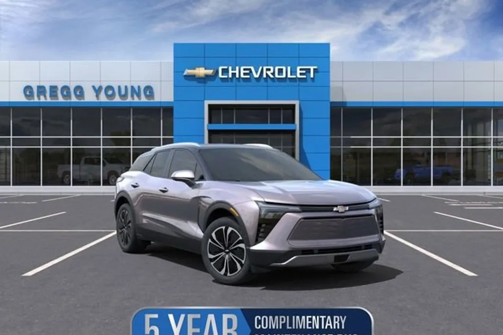 2025 Chevrolet Blazer EV photo 1