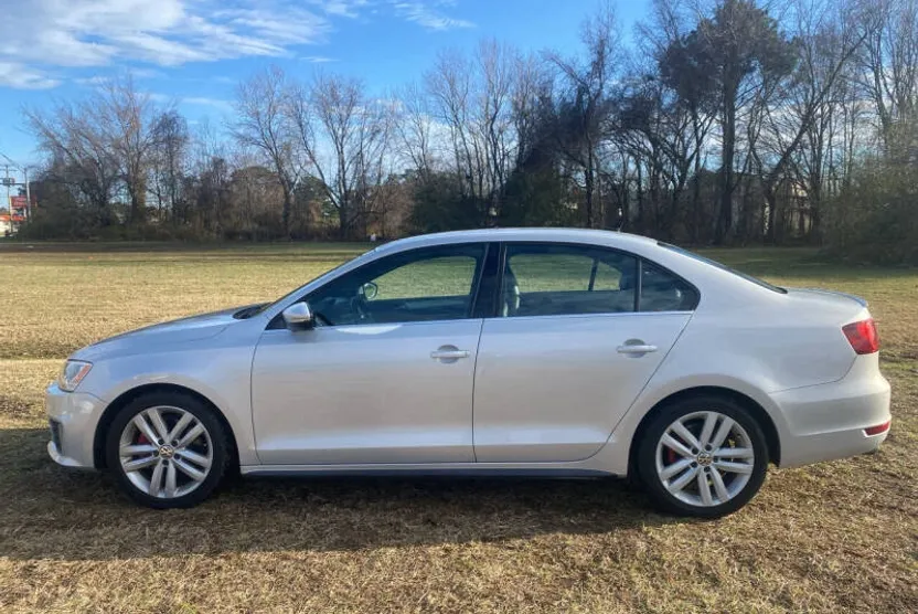 2013 Volkswagen Jetta GLI photo 1