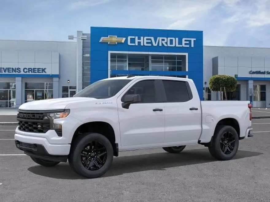 2026 Chevrolet Silverado 1500 Custom photo 1