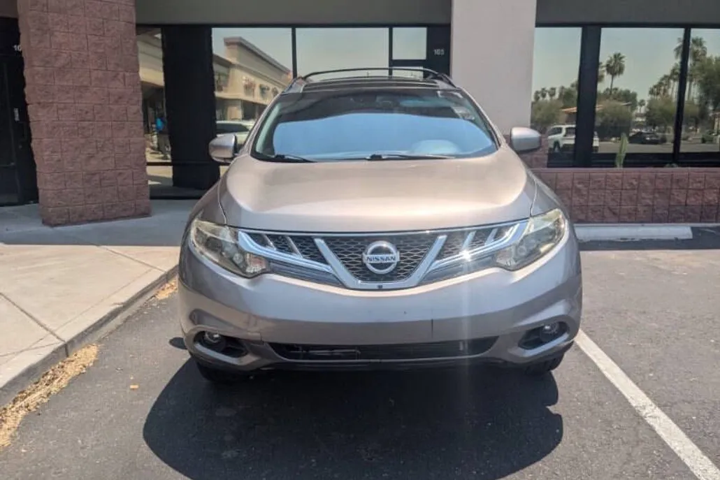 2011 Nissan Murano LE photo 1