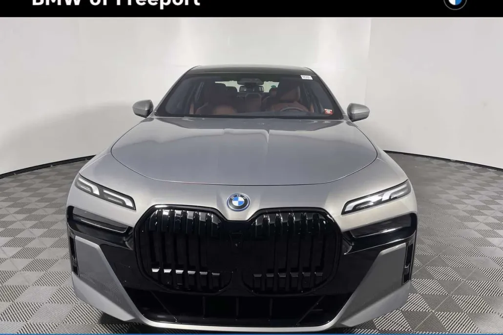 2023 Bmw i7 xDrive60 photo 1