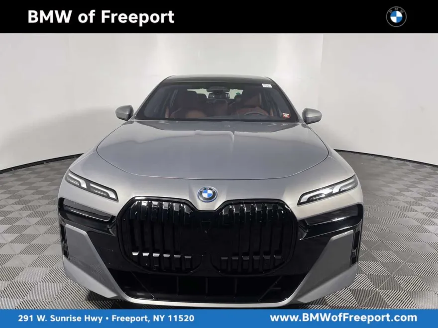 2023 Bmw i7 xDrive60 photo 1