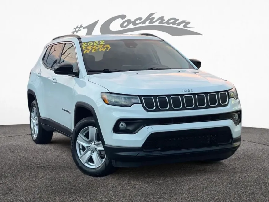 2022 Jeep Compass Latitude photo 1