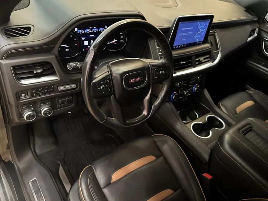 2021 Gmc Yukon XL AT4 photo 1