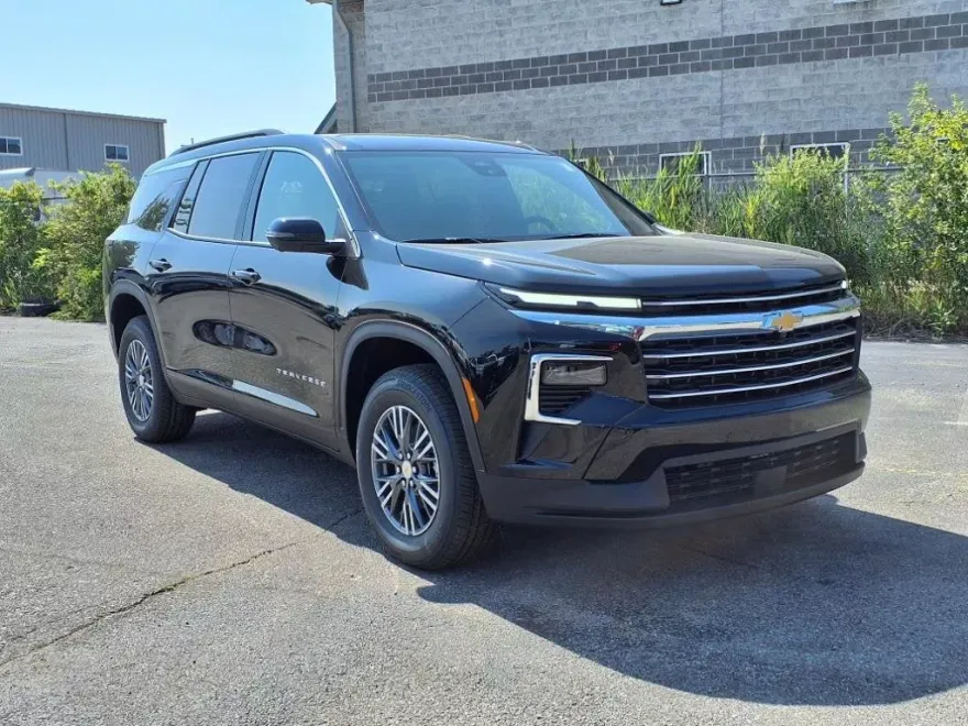 2026 Chevrolet Traverse photo 1