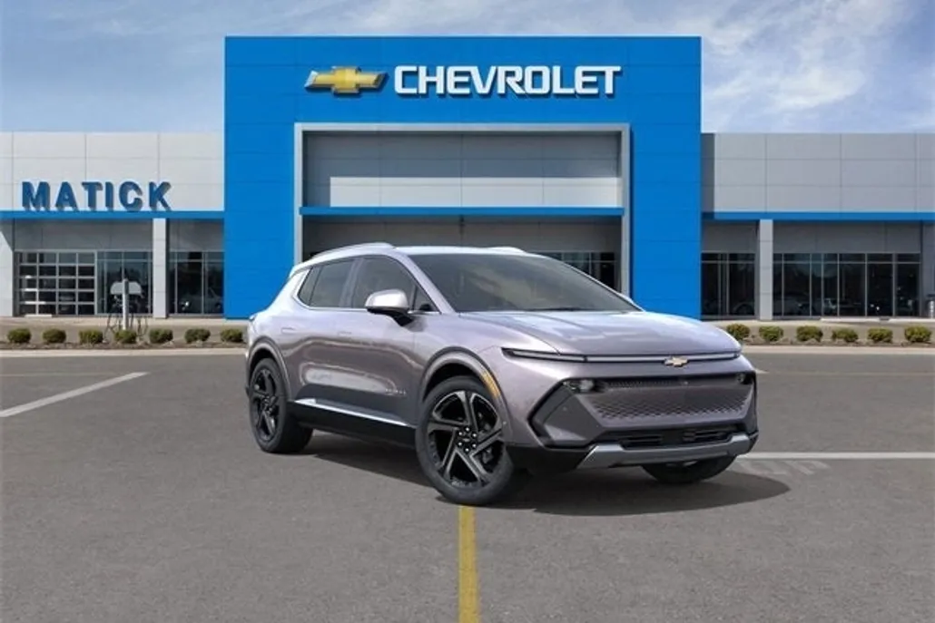 2025 Chevrolet Equinox EV 1LT photo 1
