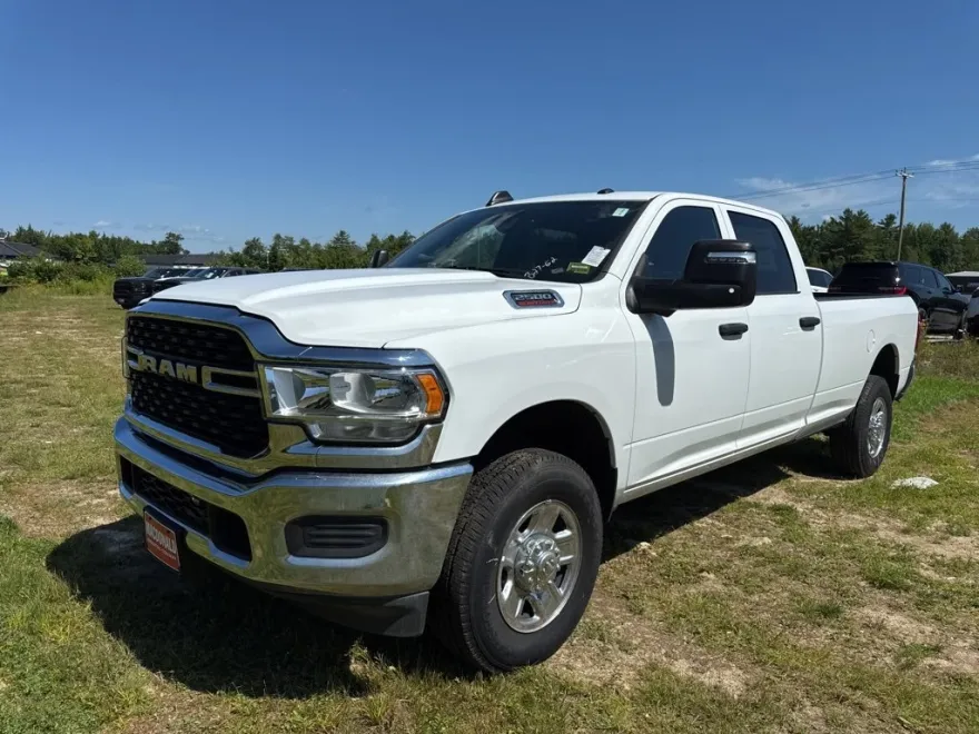 2024 Ram 2500 Tradesman photo 1