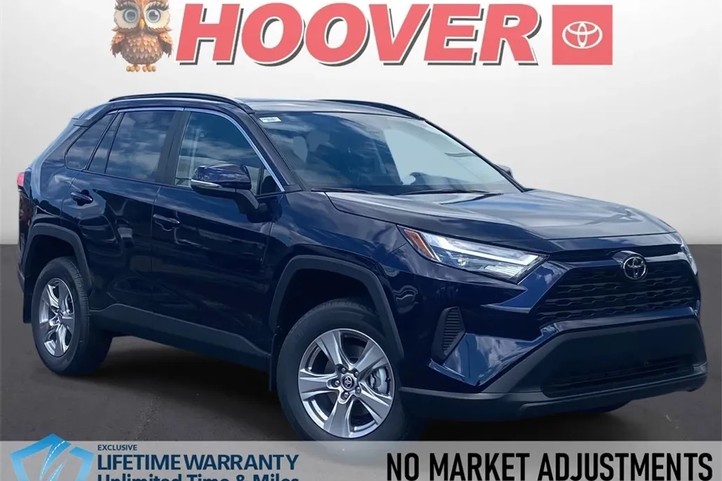 2025 Toyota RAV4 XLE photo 1