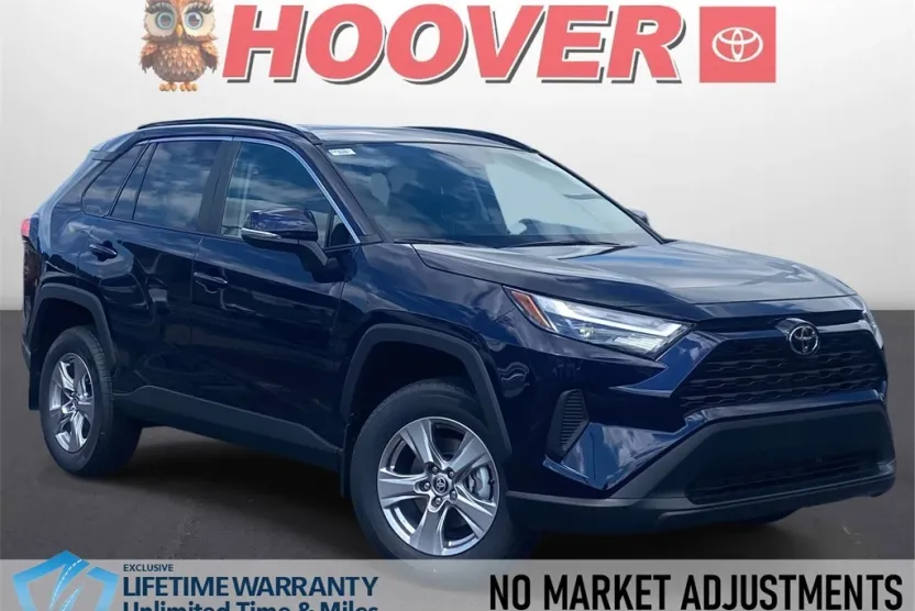 2025 Toyota RAV4 XLE photo 1