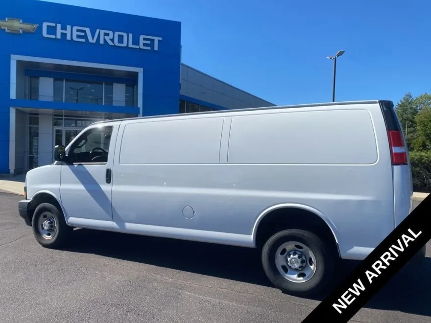 2023 Chevrolet Express 2500 Work Cargo Van photo 1
