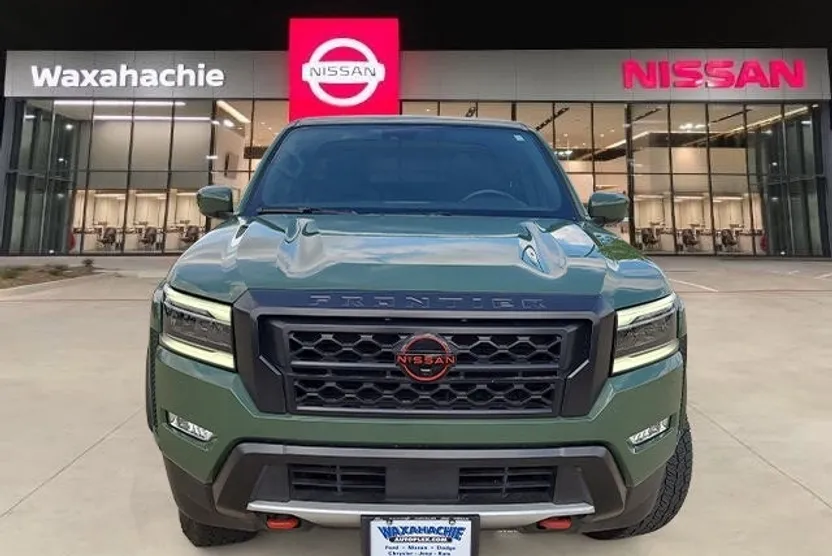 2024 Nissan Frontier PRO-X photo 1