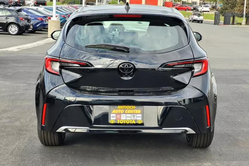 2025 Toyota Corolla XSE photo 1