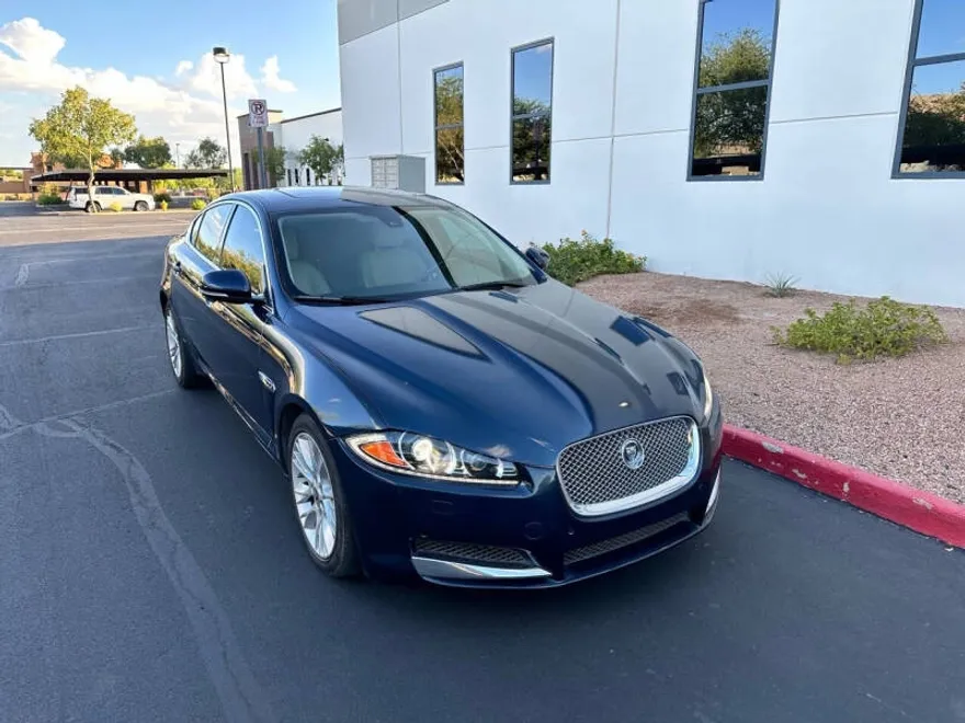 2013 Jaguar XF 3.0 photo 1
