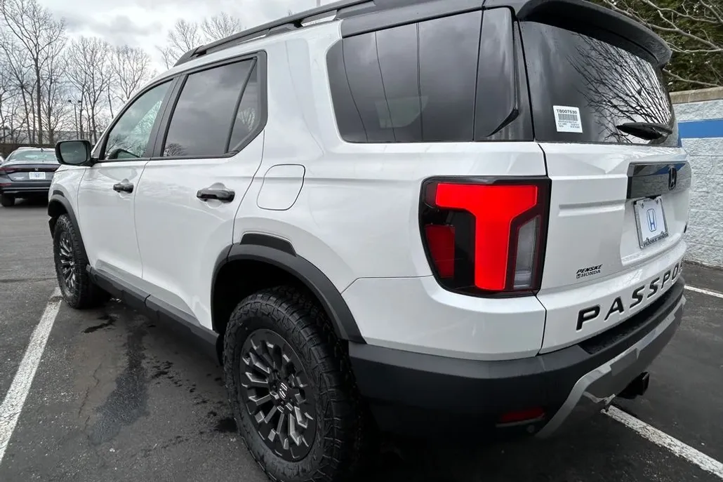 2026 Honda Passport TrailSport photo 1