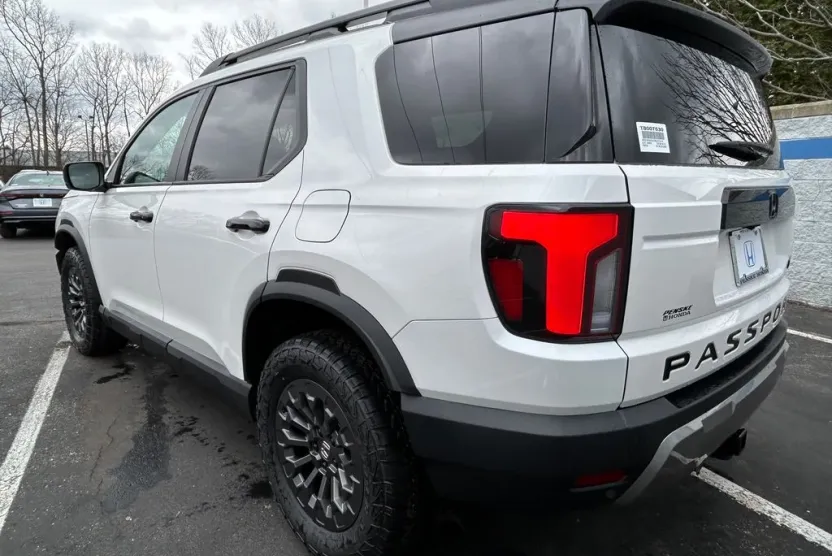 2026 Honda Passport TrailSport photo 1