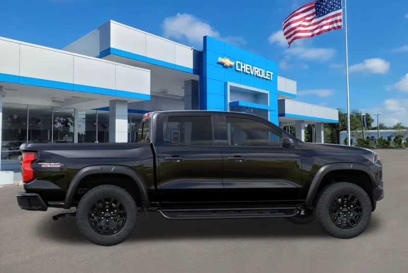 2026 Chevrolet Colorado Trail Boss photo 1