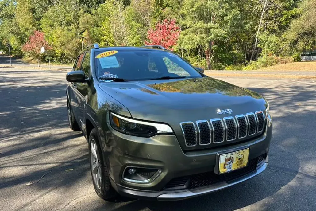 2019 Jeep Cherokee Limited photo 1