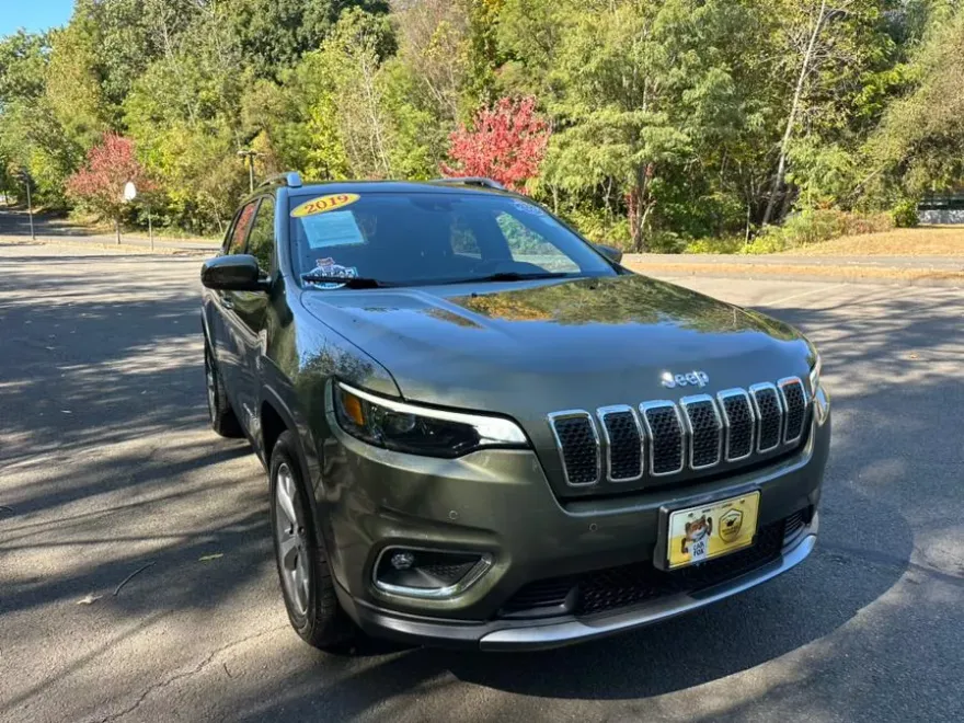 2019 Jeep Cherokee Limited photo 1