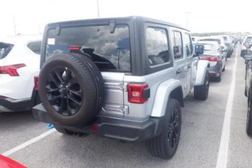 2023 Jeep Wrangler Sahara 4xe photo 2