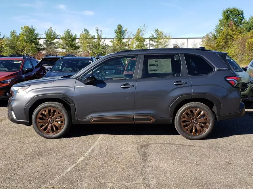 2025 Subaru Forester Sport photo 1