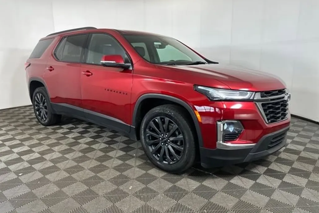 2023 Chevrolet Traverse RS photo 1