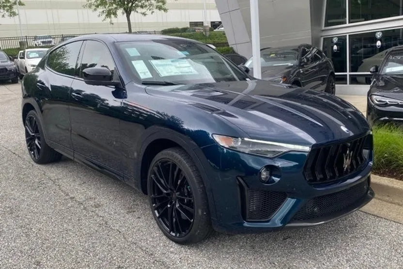 2024 Maserati Levante Trofeo photo 1