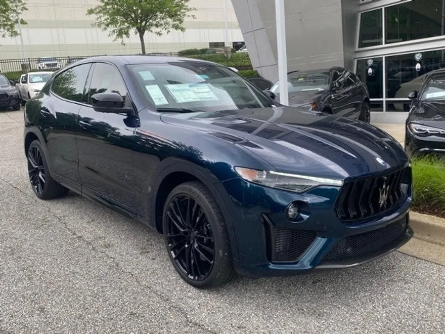 2024 Maserati Levante Trofeo photo 1
