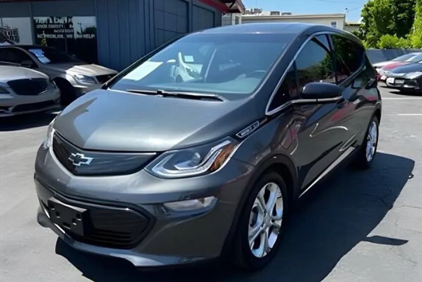 2018 Chevrolet Bolt EV photo 1