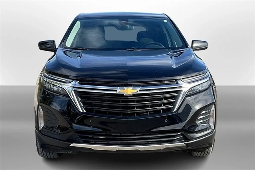 2024 Chevrolet Equinox LT photo 1