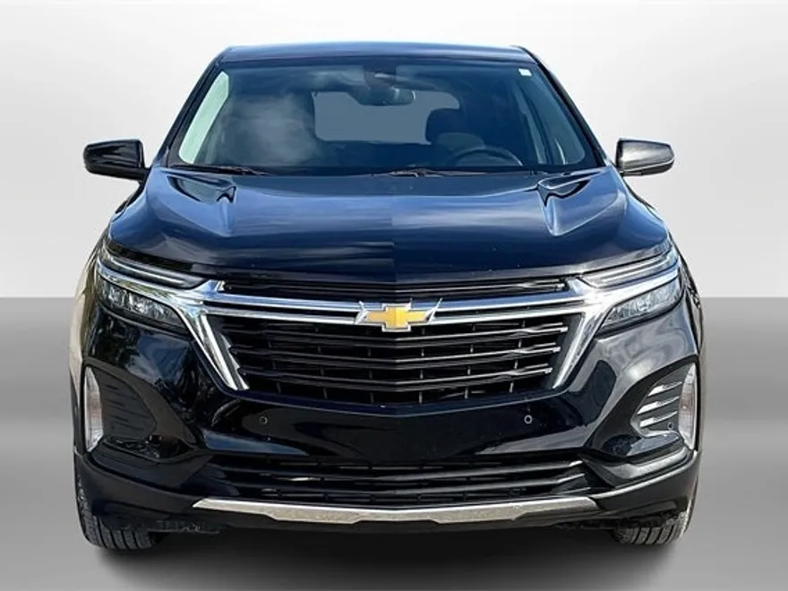 2024 Chevrolet Equinox LT photo 1