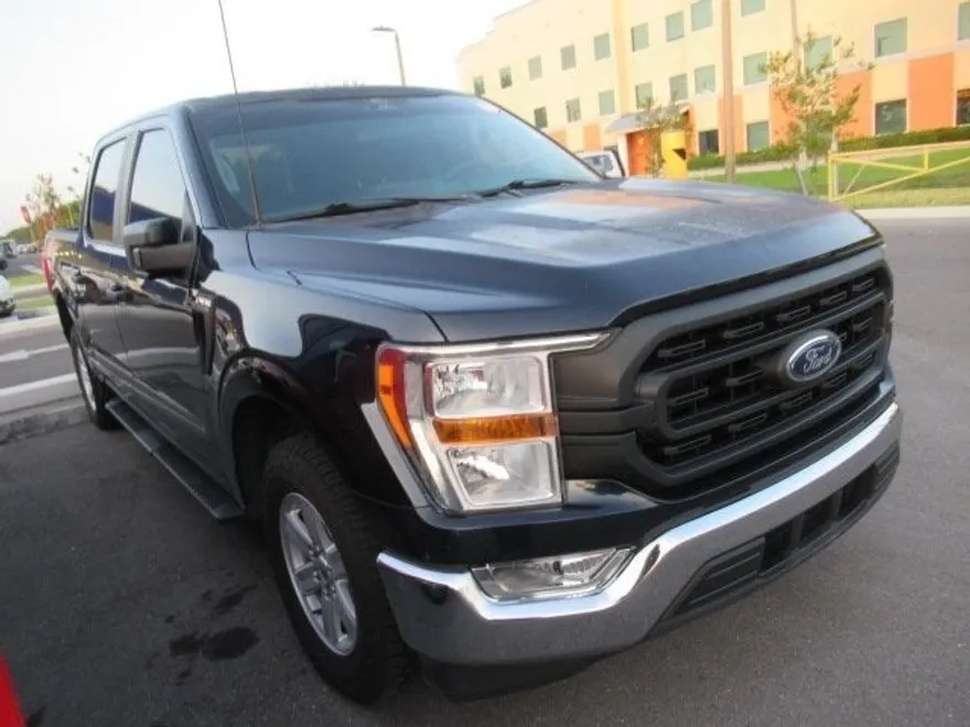 2022 Ford F-150 XL photo 1