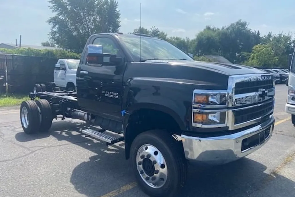 2024 Chevrolet Silverado 5500HD Work Truck photo 1