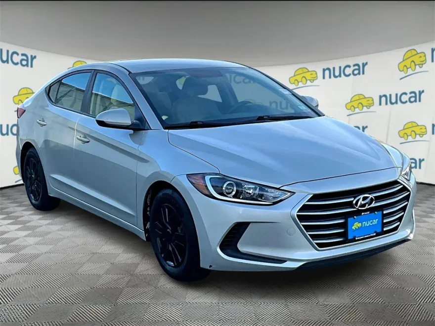 2017 Hyundai Elantra SE photo 1