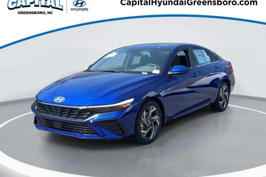 2025 Hyundai Elantra SEL Convenience photo 1