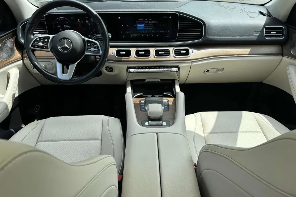 2022 Mercedes Benz GLS 450 4MATIC photo 1