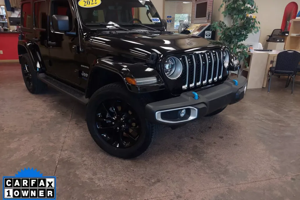 2022 Jeep Wrangler Unlimited 4xe Sahara photo 1