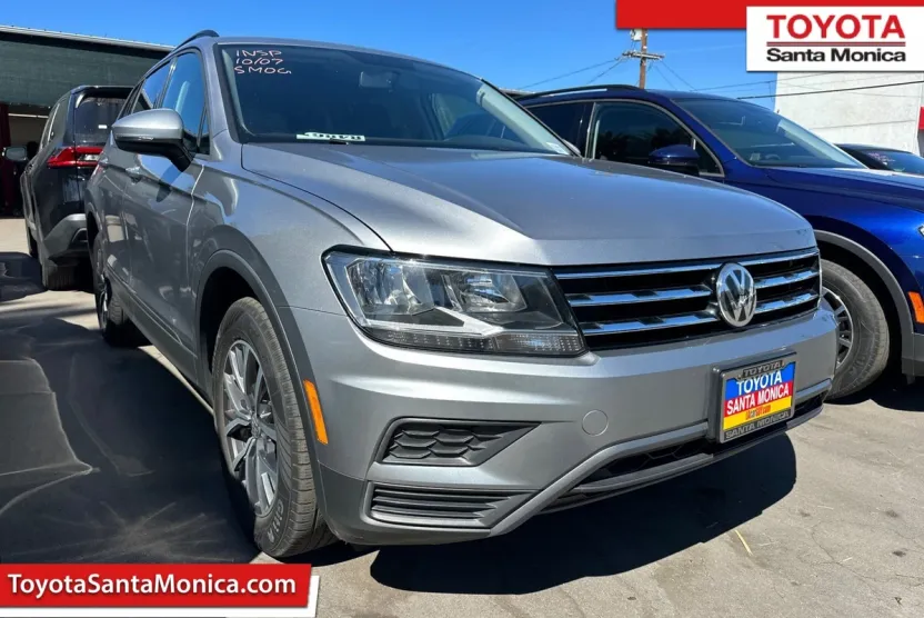 2021 Volkswagen Tiguan S photo 1