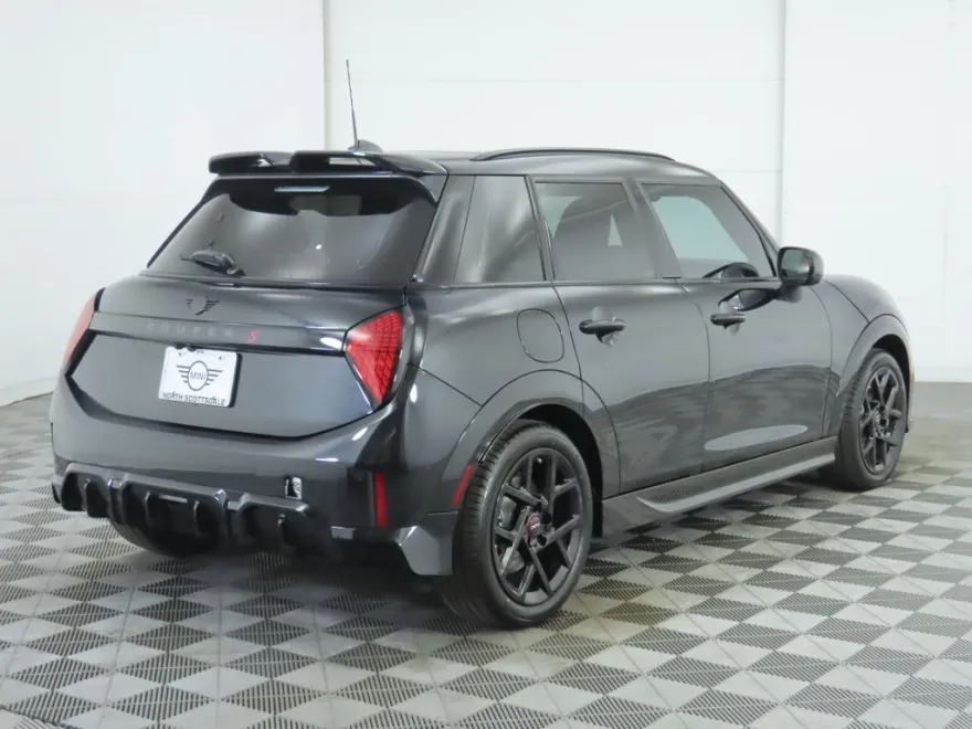 2025 Mini Cooper 4 Door Hardtop S Iconic photo 1